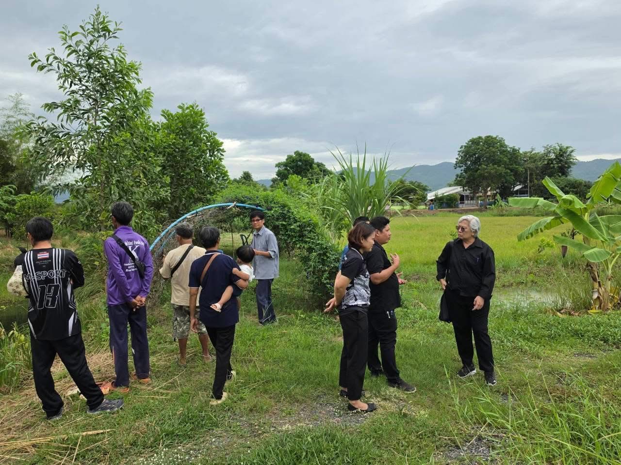 title - มูลนิธิฯให้ทุนซื้อเครื่องซีลข้าวสูญญากาศ ปลูกข้าวพันธุ์หอมสุรินทร์,กข 43 ,ไรซ์เบอร์รี่ดำและแดง